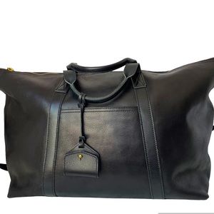 Madewell Essential Overnight Bag in Black Leather